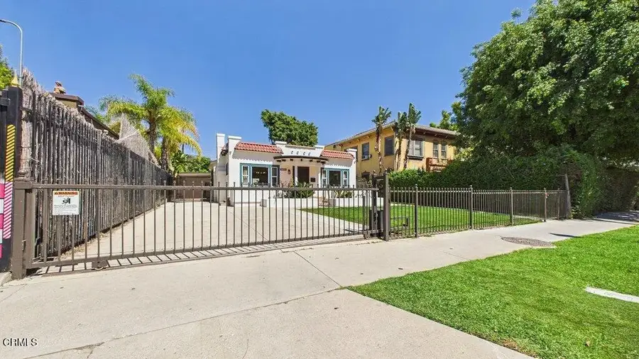 1232 N El Centro Avenue, Los Angeles, CA 90038 - #2