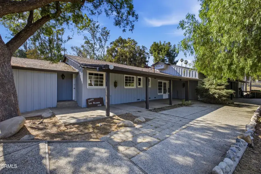 10400 Mcbroom Street, Sunland, CA 91040 - #2
