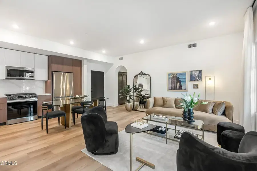 139 S Oak Knoll Avenue #301, Pasadena, CA 91101 - #3