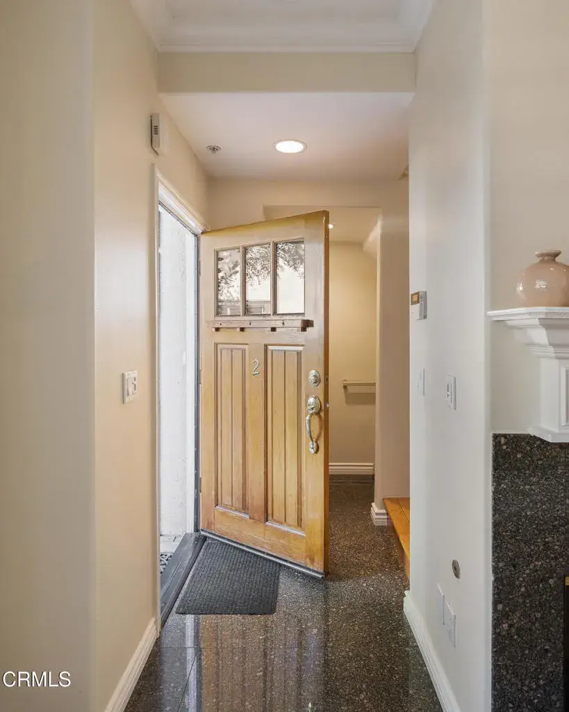 322 Alpine Street #2, Pasadena, CA 91106 - #3