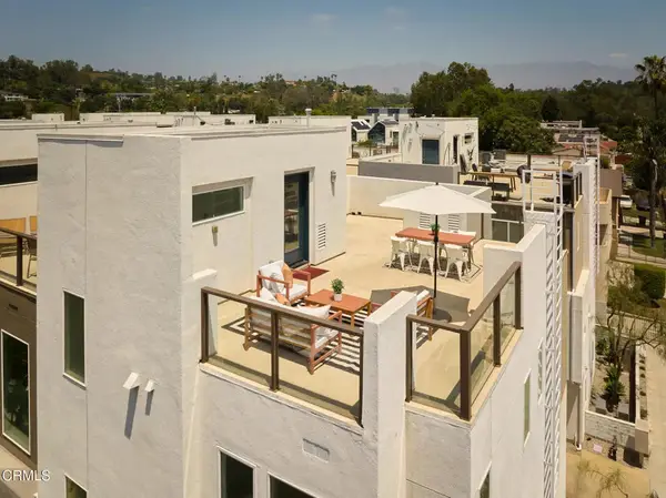 6899 Pollard Street, Los Angeles, CA 90042