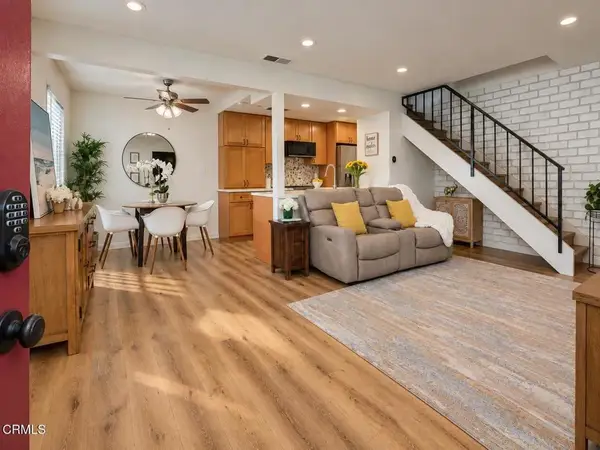 1102 W Calle Del Sol #3, Azusa, CA 91702