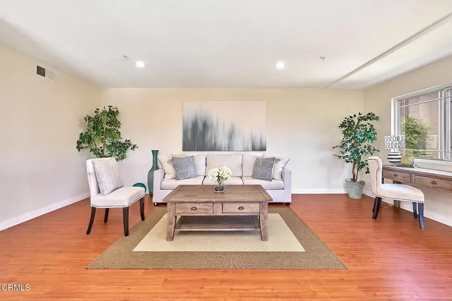 2466 Montrose Avenue #7, Montrose, CA 91020 - #3