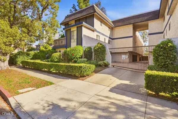 408 Burchett Street #11, Glendale, CA 91203 - #2