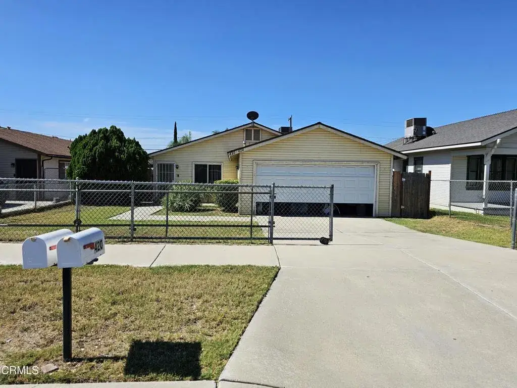 420 E B Street, Colton, CA 92324 - #1