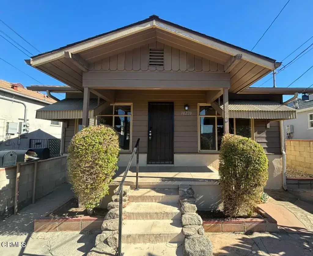 10220 Mcclemont Avenue, Tujunga, CA 91042 - #1