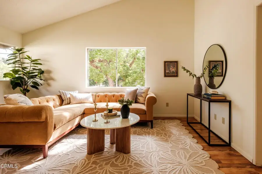 1101 N Summit Avenue #1, Pasadena, CA 91103 - #2