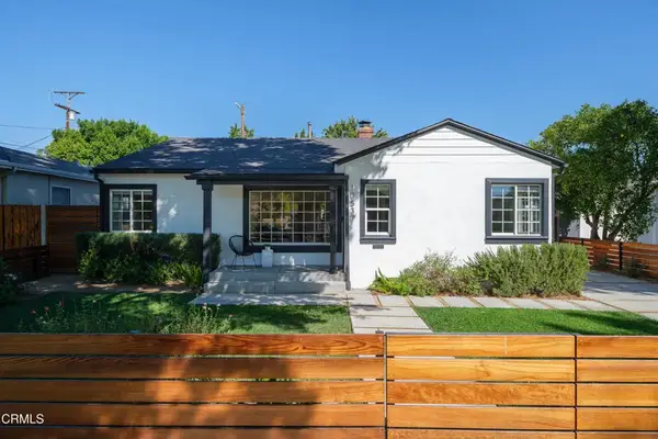 10537 Woodbridge Street, Los Angeles, CA 91602