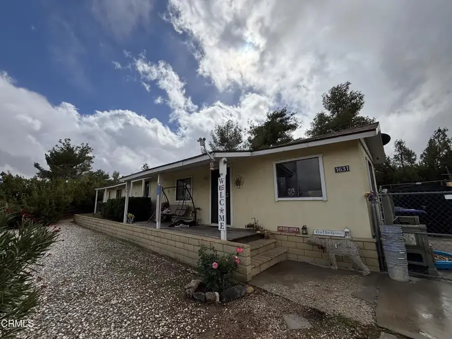 1631 Hollister Road, Pinon Hills, CA 92372 - #3