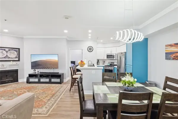 14914 Hamlin #104, Van Nuys, CA 91411