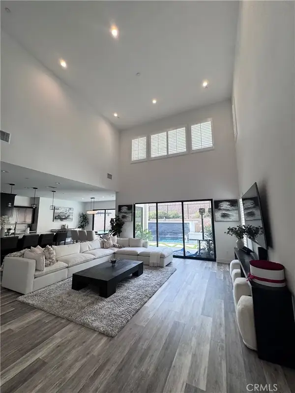 20551 W Hummingbird Court, Porter Ranch, CA 91326