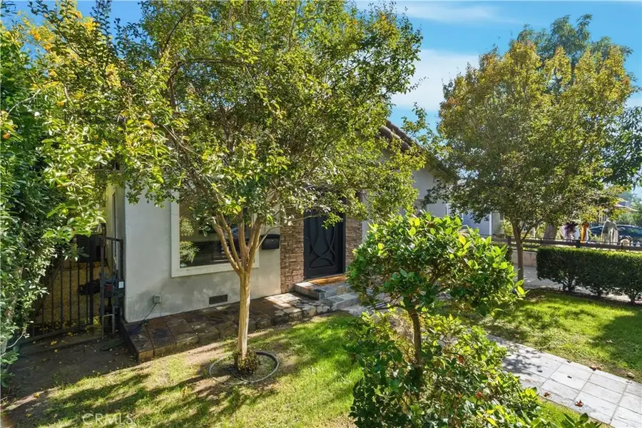 430 N Parish Place, Burbank, CA 91506 - Image #2