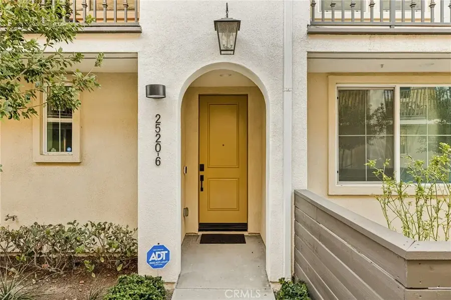 2520 Valentina #6, Commerce, CA 90040 - Image #2