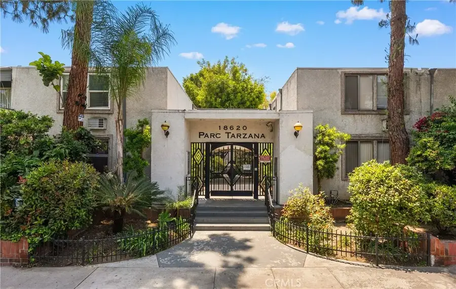 18620 Hatteras, Tarzana, CA 91356 - Image #2