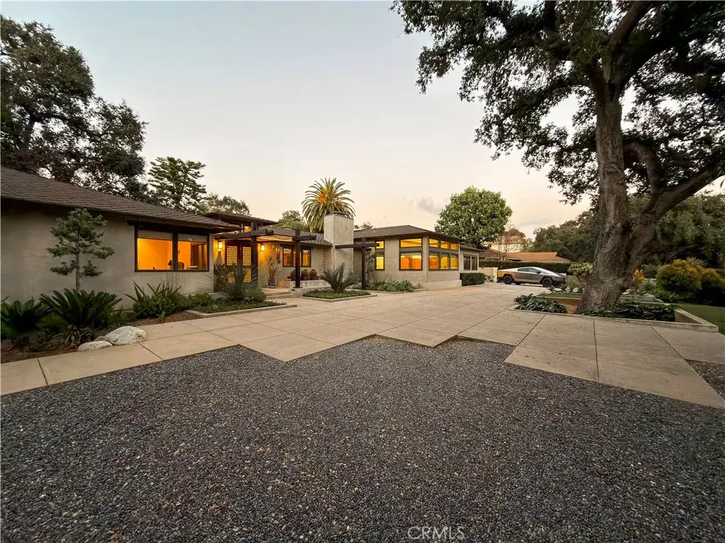 865 W Foothill, Arcadia, CA 91006 - #1