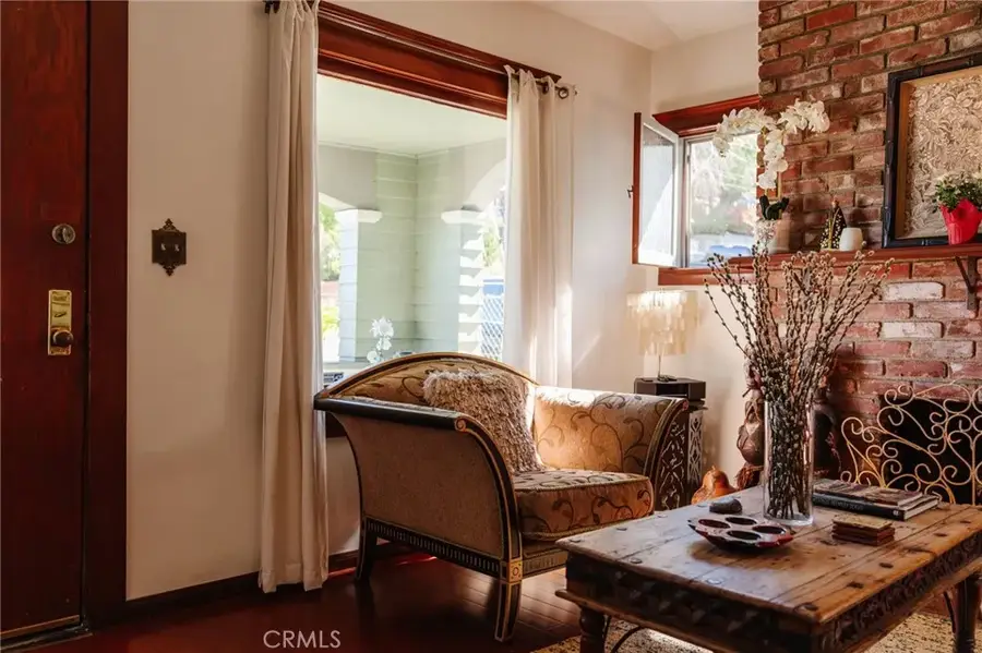 452 Holland Avenue, Highland Park, CA 90042 - #2