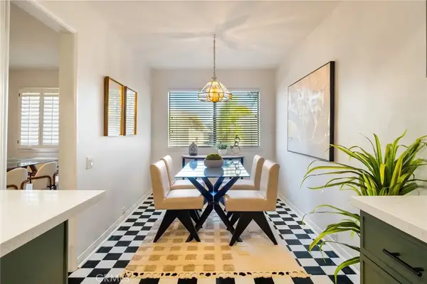 534 S Oak Knoll Ave #103, Pasadena, CA 91101