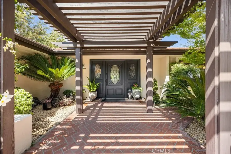 3854 Hampstead Road, La Canada Flintridge, CA 91011 - #3