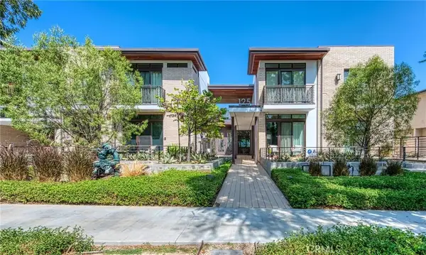 125 Hurlbut Street #203, Pasadena, CA 91105