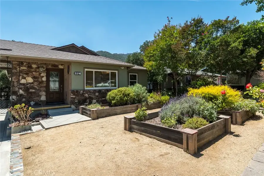 3316 Mills Avenue, La Crescenta, CA 91214 - #3