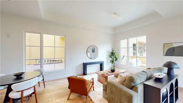 1878 E Walnut Street #203, Pasadena, CA 91107
