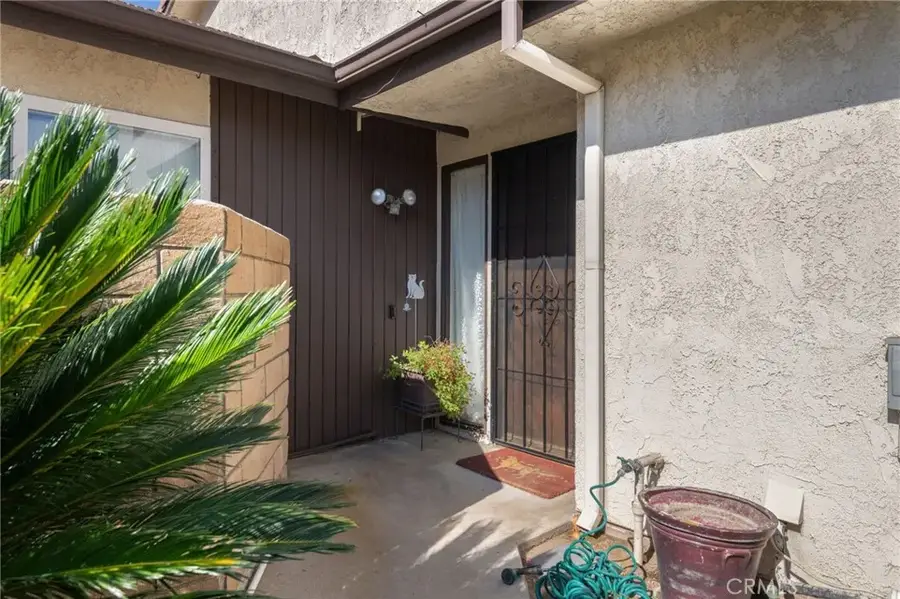 2112 Hawthorne Court, San Bernardino, CA 92404 - #3