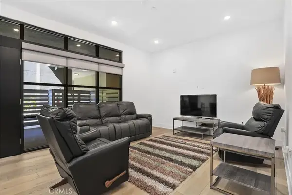 178 S Euclid Avenue #106, Pasadena, CA 91101