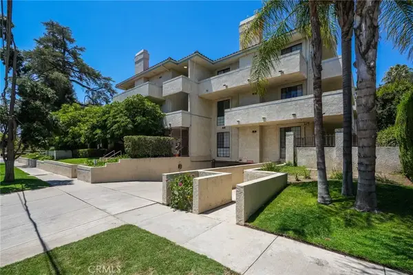 235 S Holliston #114, Pasadena, CA 91106