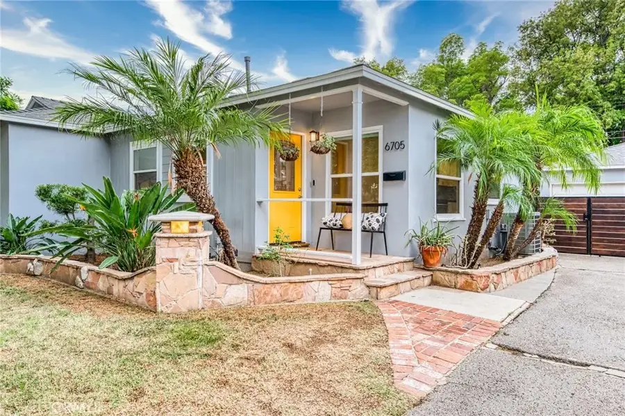 6705 Rubio Avenue, Lake Balboa, CA 91406 - #2
