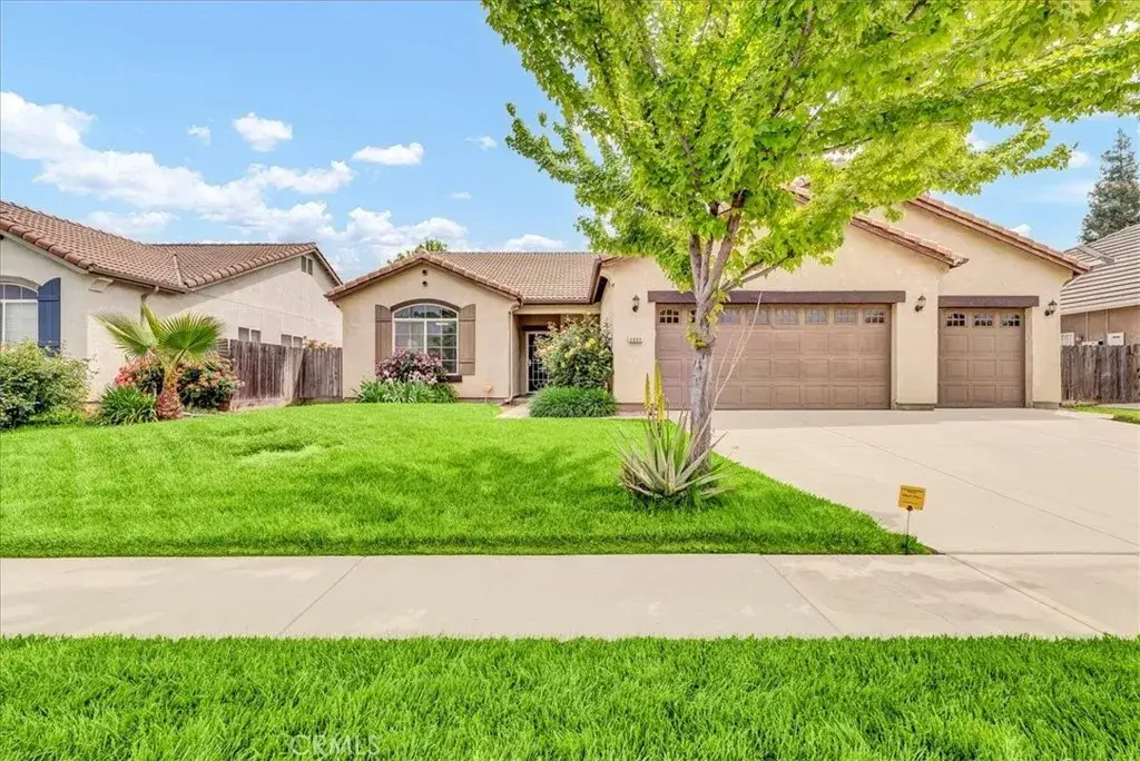 3000 S Arkle Street, Visalia, CA 93292 - Image #1