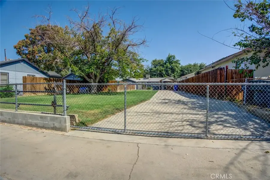 618 Woodrow Avenue, Bakersfield, CA 93308 - Image #2