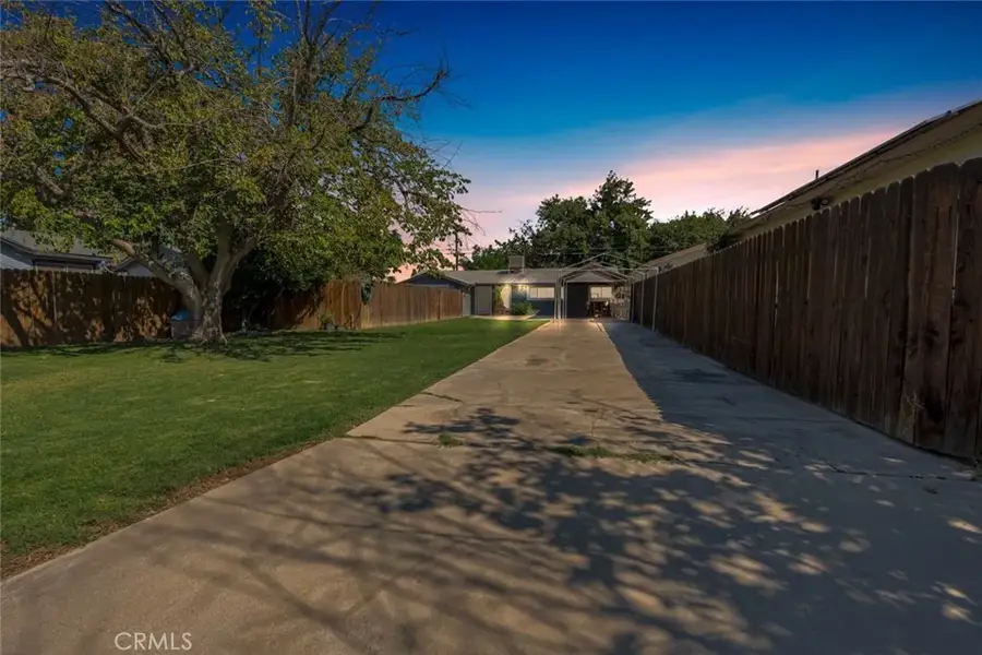 618 Woodrow Avenue, Bakersfield, CA 93308 - Image #3