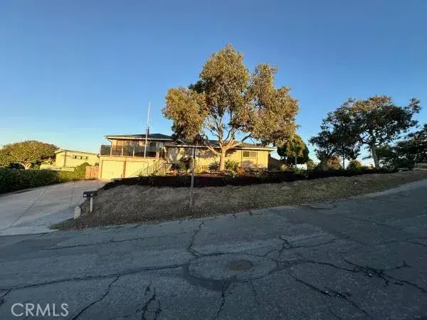1566 Hillcrest, Arroyo Grande, CA 93420 - Image #2