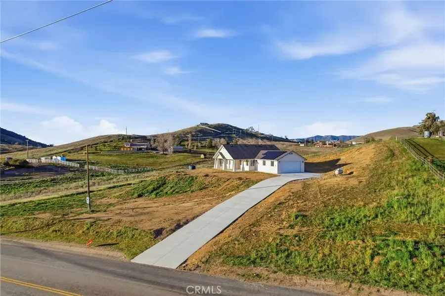 20381 Pinon Canyon Road, Tehachapi, CA 93561 - Image #2