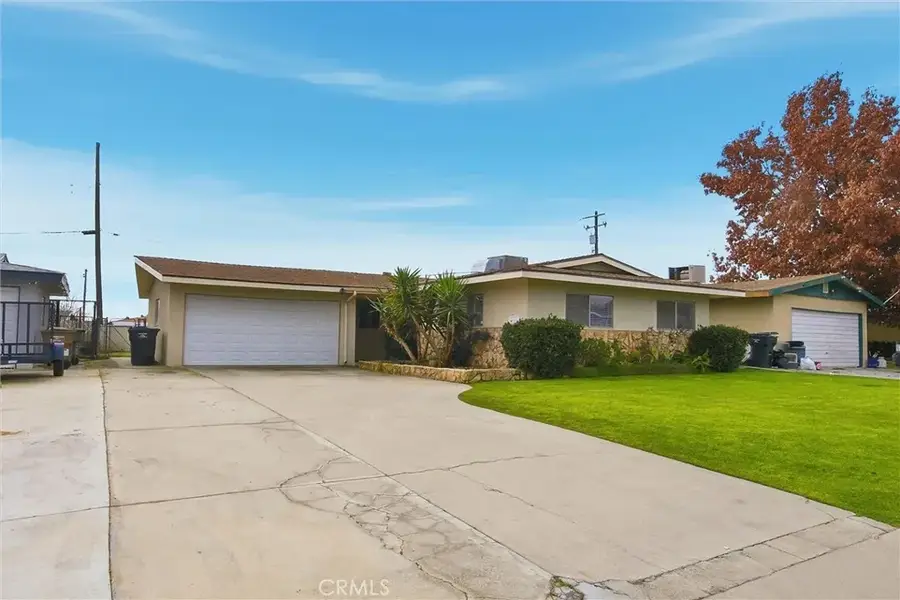 909 Dwina Avenue, Bakersfield, CA 93308 - Image #3