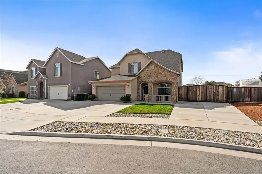 2327 N Elm, Visalia, CA 93291 - #3