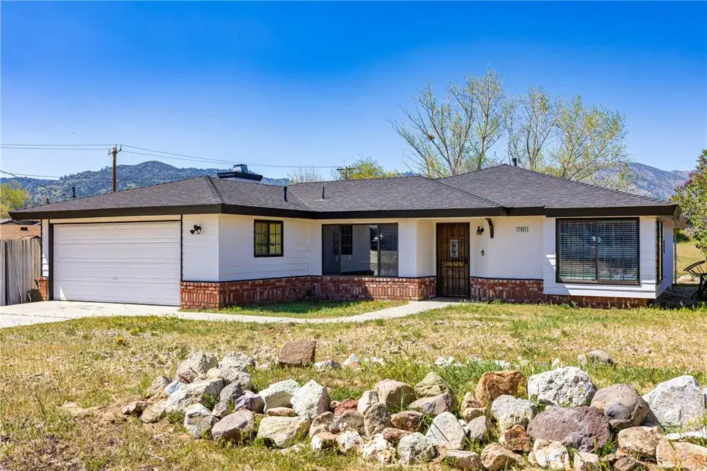21921 Fig Court, Tehachapi, CA 93561 - #1