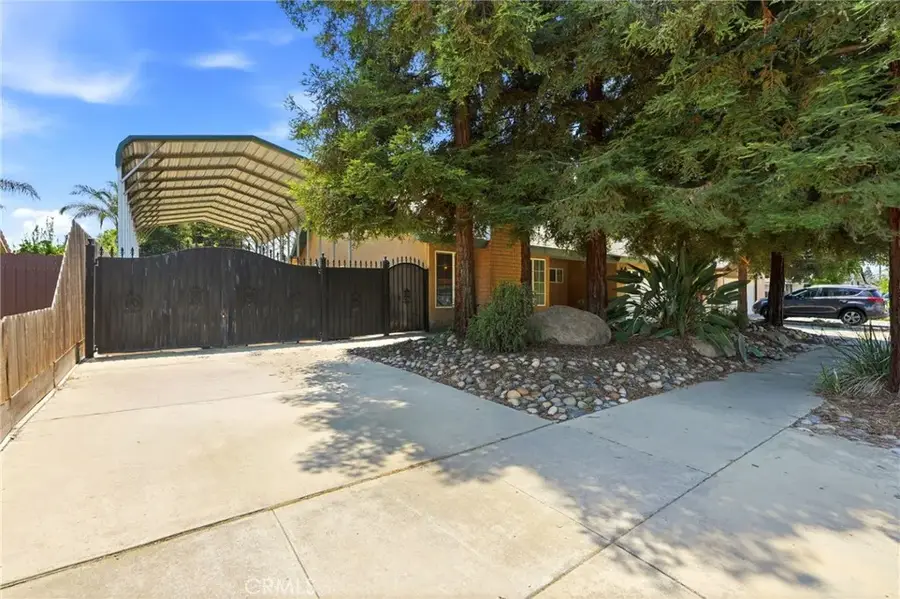 247 E Kennedy, Tulare, CA 93274 - #2