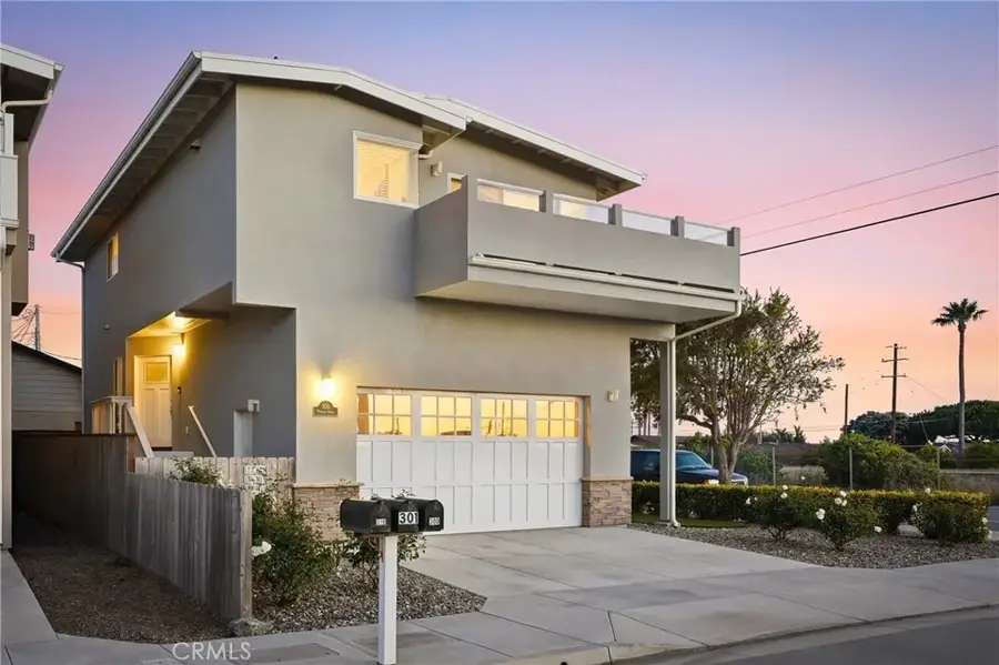 300 Mindoro Street, Morro Bay, CA 93442 - #2