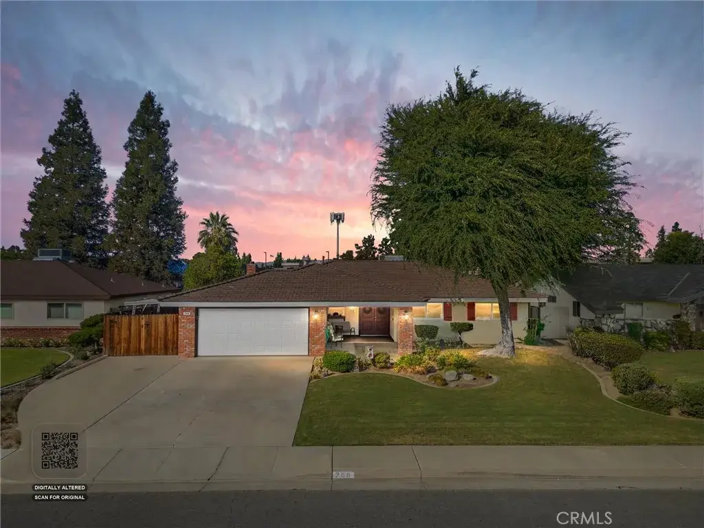 208 Glen Oaks, Bakersfield, CA 93309 - #1