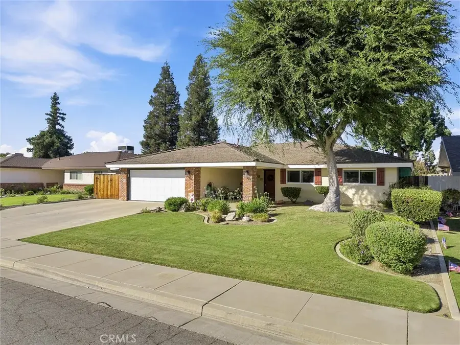 208 Glen Oaks, Bakersfield, CA 93309 - #2