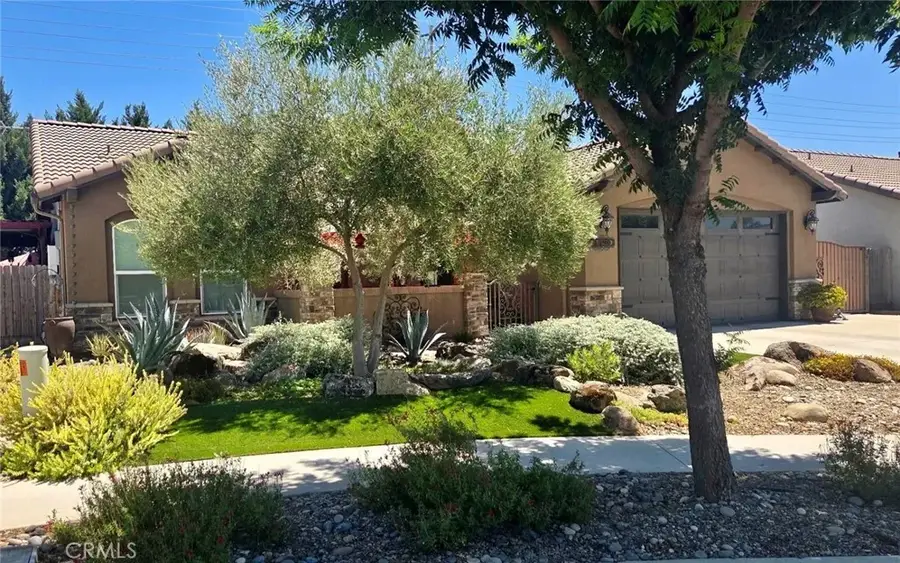 1490 Laredo Court, Tulare, CA 93274 - #2