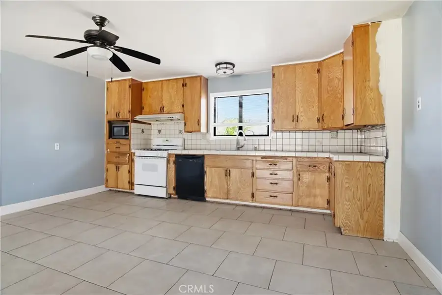 1142 Via Del Carmel, Santa Maria, CA 93455 - #3