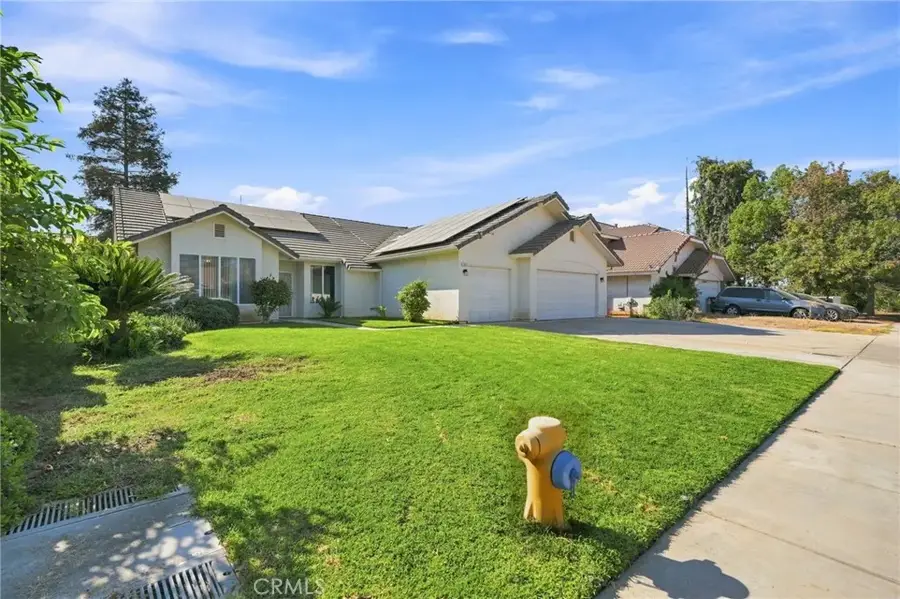 1601 N Eaton, Dinuba, CA 93618 - #3