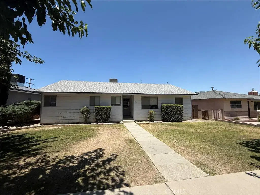 302 E San Emidio, Taft, CA 93268 - #1