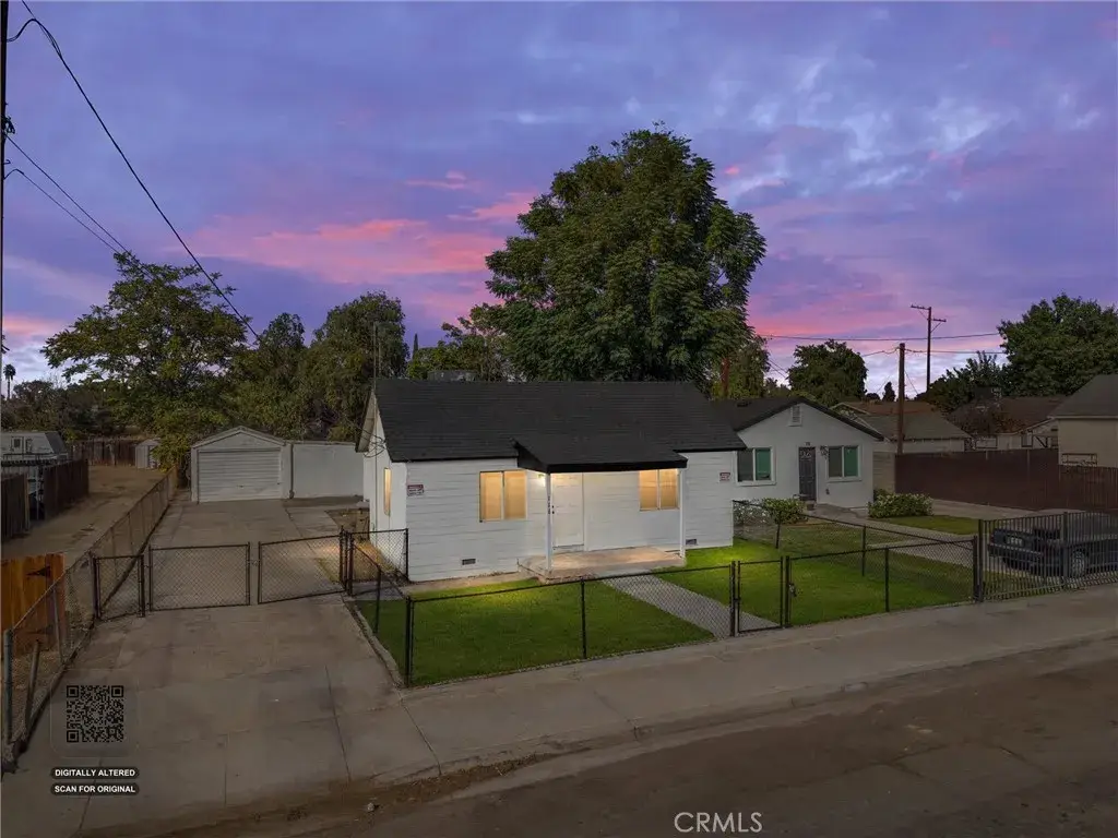 116 E Warren Avenue, Bakersfield, CA 93308 - #1