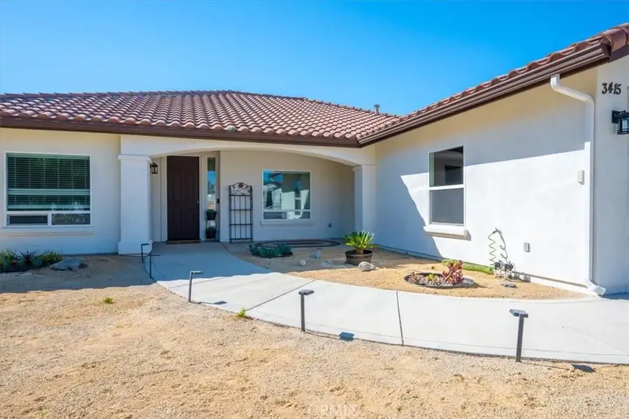 3415 Lakeside Village Drive, Paso Robles, CA 93446 - #2