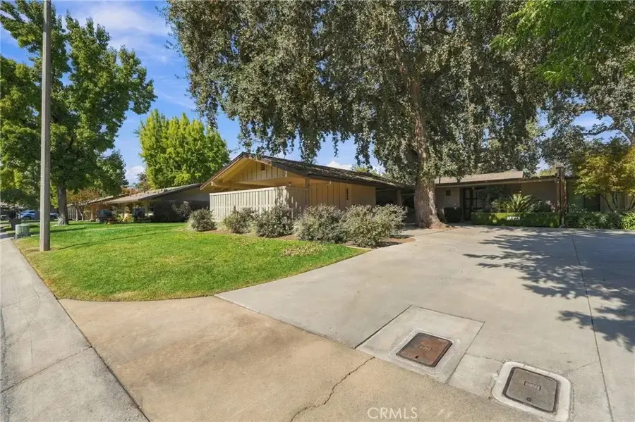 2846 W Border Links Drive, Visalia, CA 93291 - #3