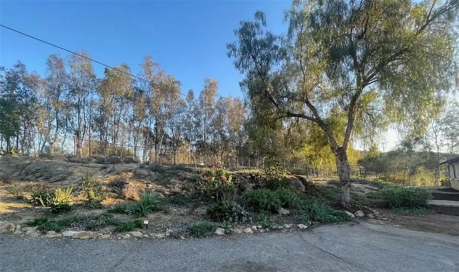 30053 Spearhead Trail, Valley Center, CA 92082 - Image #2
