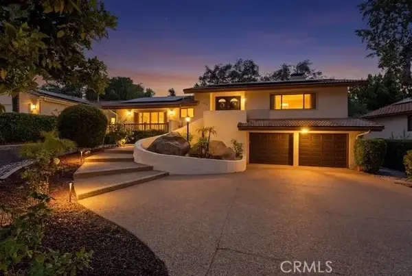10658 Meadow Glen East, Escondido, CA 92026